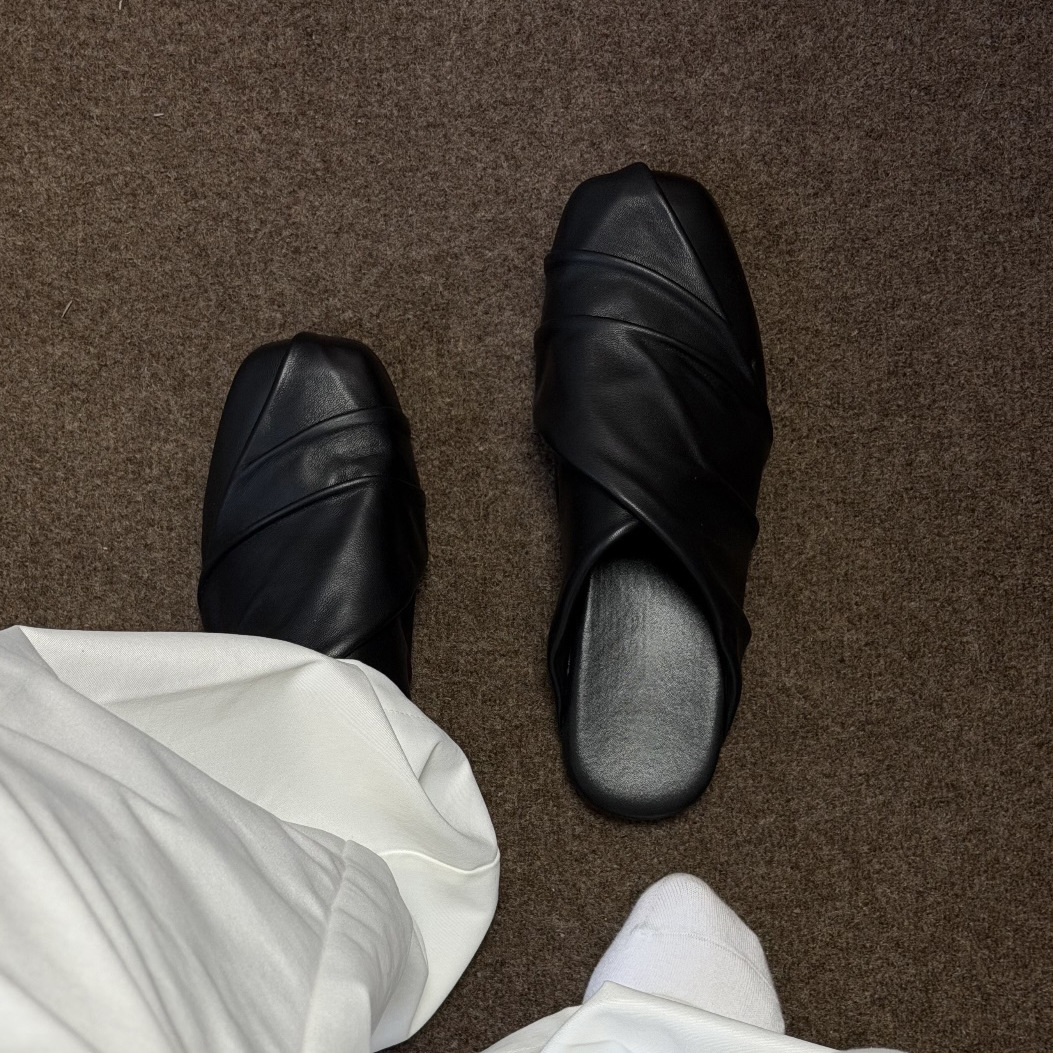 Black Vintage Leather Shoes Si - Mule Slip On ulasan dan harga